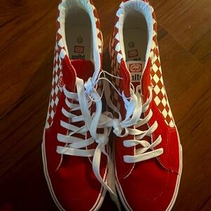 Brand New Men’s Tennis Shoes